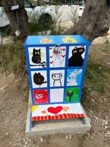 Artamiti Feeder and Water Tube