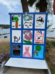 Artamiti Feeder and Water Tube